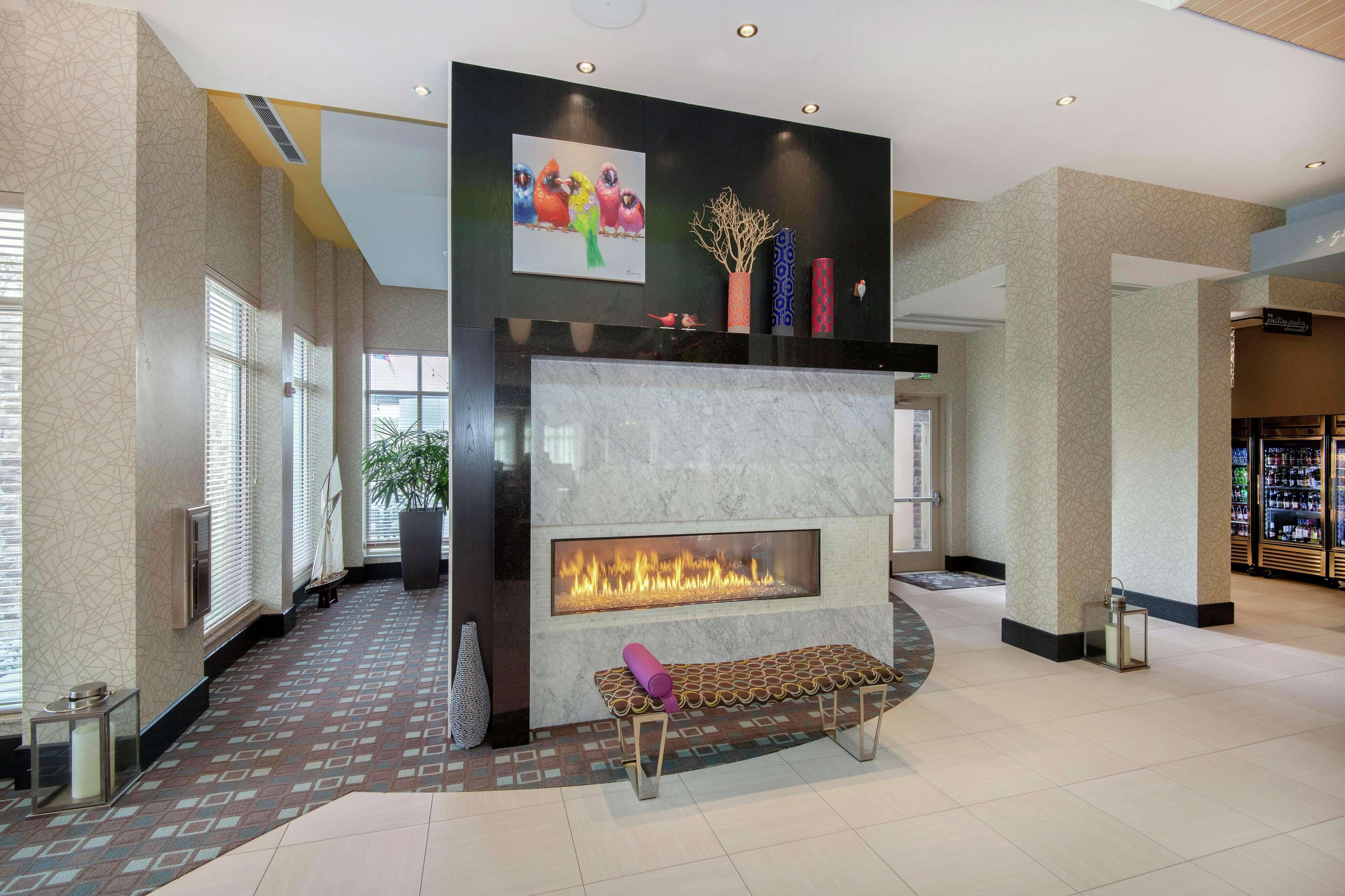 Hilton Garden Inn Raleigh/Crabtree Valley מראה חיצוני תמונה