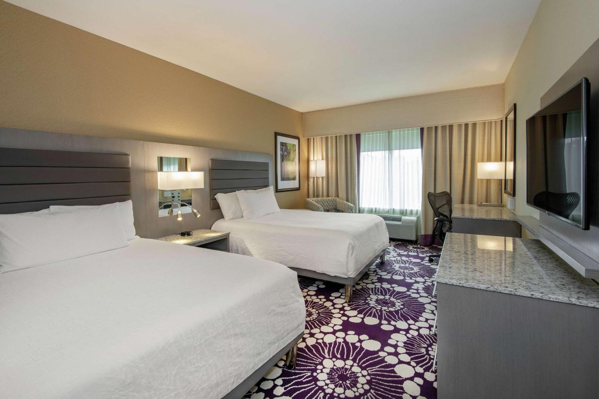 Hilton Garden Inn Raleigh/Crabtree Valley מראה חיצוני תמונה