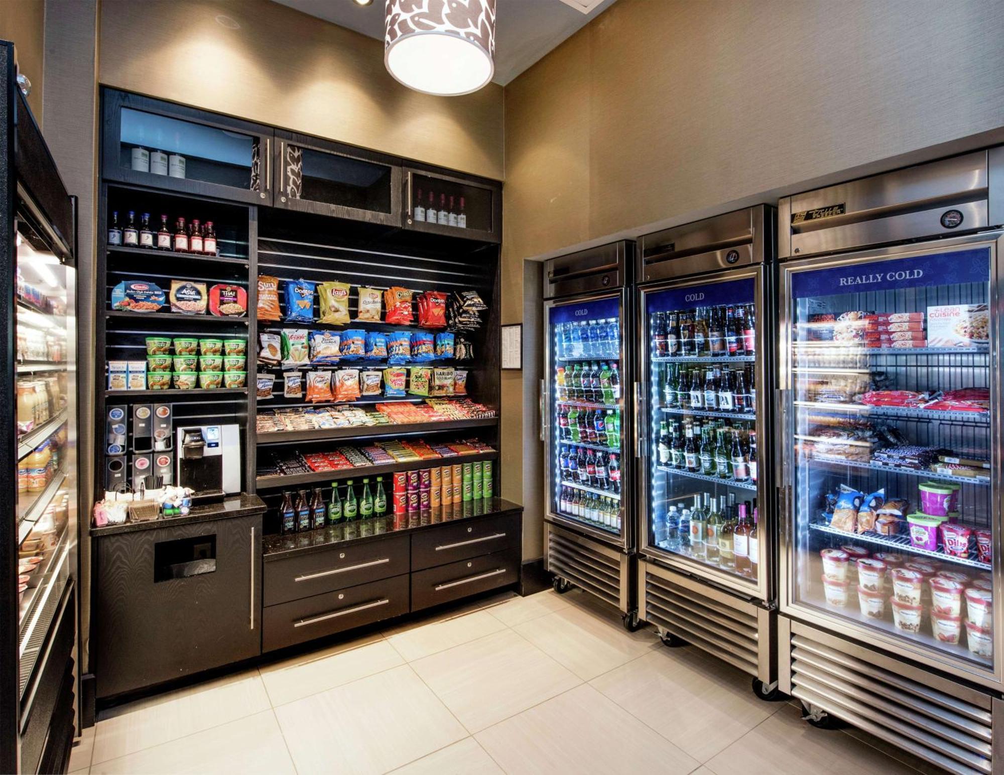 Hilton Garden Inn Raleigh/Crabtree Valley מראה חיצוני תמונה
